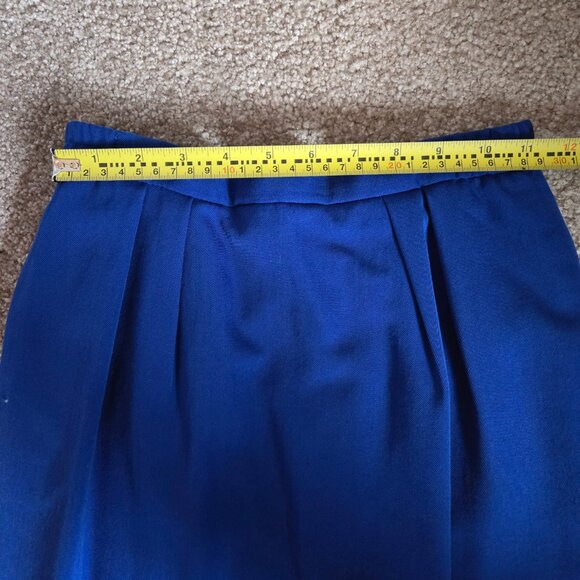 Vintage Jones New York Suit - Picture 9 of 13